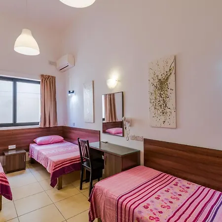 Apartman Blue Harbour 4 - Seafront 3 Bedroom Self Catering Holiday With Terrace San Pawl il-Baħar