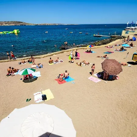 Blue Harbour 4 - Seafront 3 Bedroom Self Catering Holiday With Terrace *