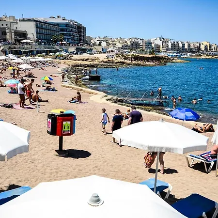 Blue Harbour 4 - Seafront 3 Bedroom Self Catering Holiday With Terrace